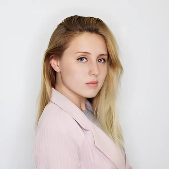 Ангелина Давыдкина, ВсеИнструменты.ру